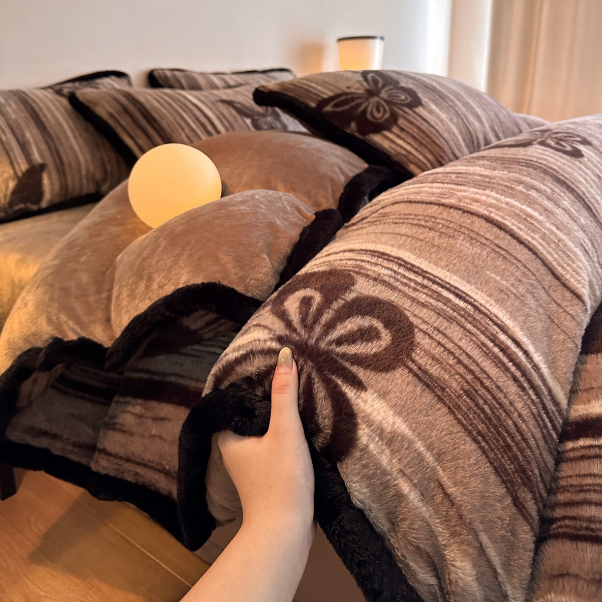 梵克保罗 2025秋冬新款加厚8斤包边款美拉德仿兔毛皮草牛奶绒四件套 美拉德包边款-蝶之翼