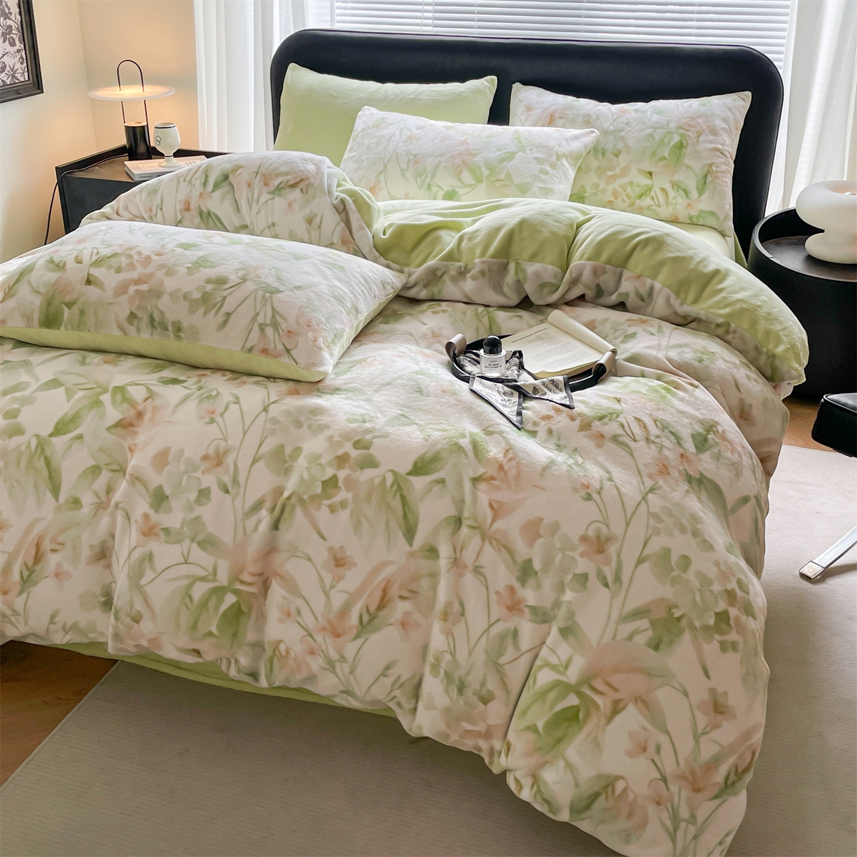 91家纺网 家纺一手货源 找家纺 本制 2025秋冬新款牛奶绒印花四件套 秘境（绿）-桉树绿