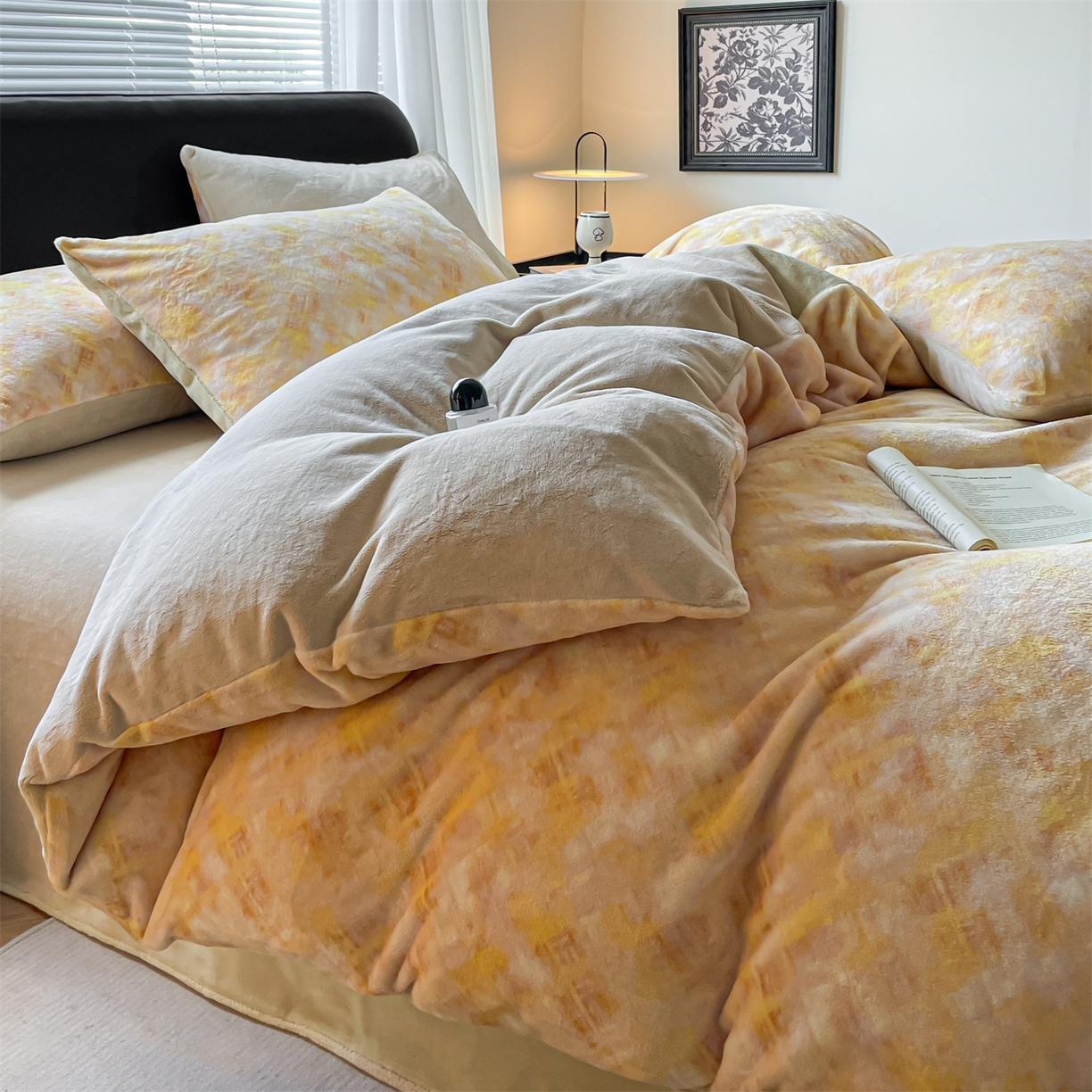 91家纺网 家纺一手货源 找家纺 本制 2025秋冬新款牛奶绒印花四件套 晨光-奶茶