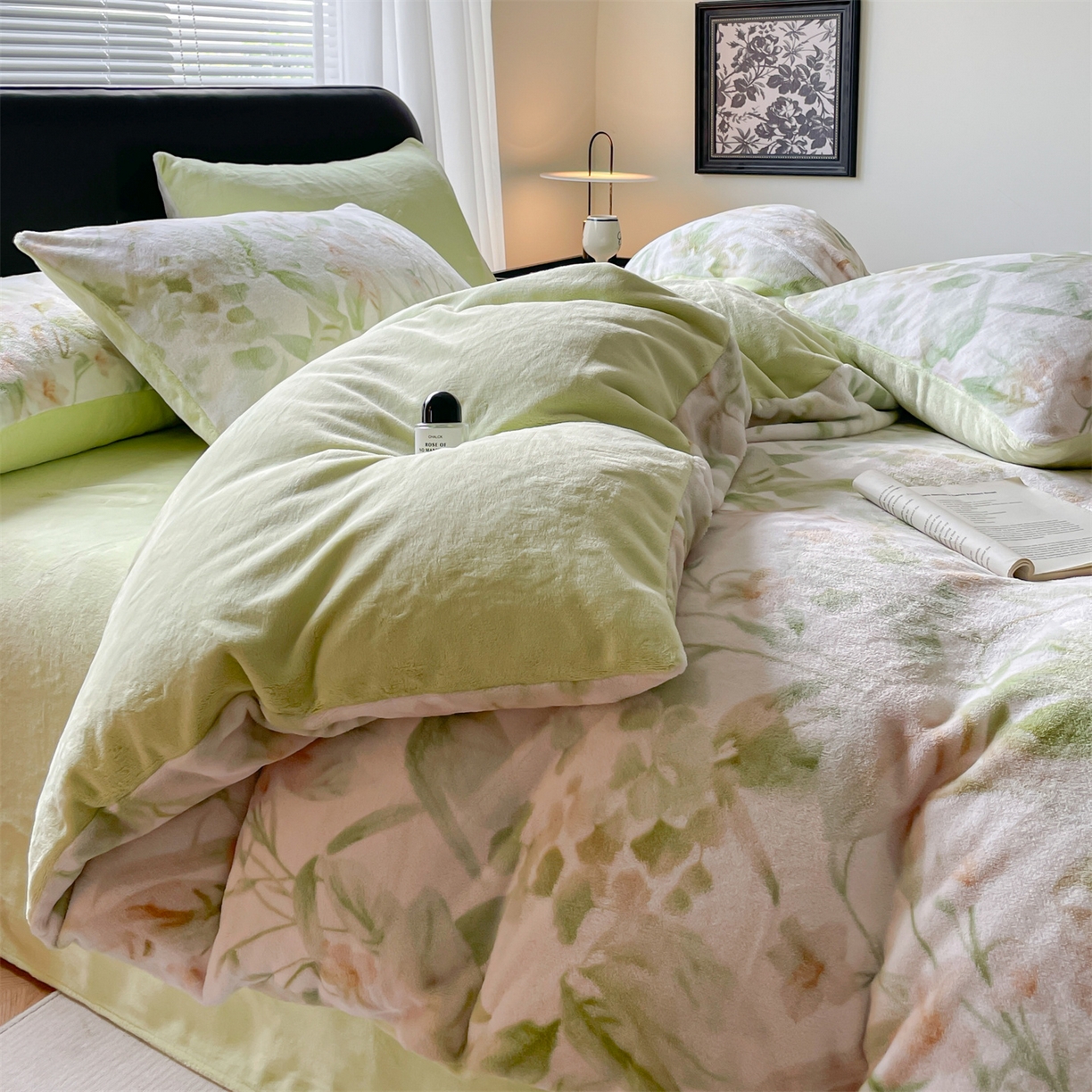 91家纺网 家纺一手货源 找家纺 本制 2025秋冬新款牛奶绒印花四件套 秘境（绿）-桉树绿