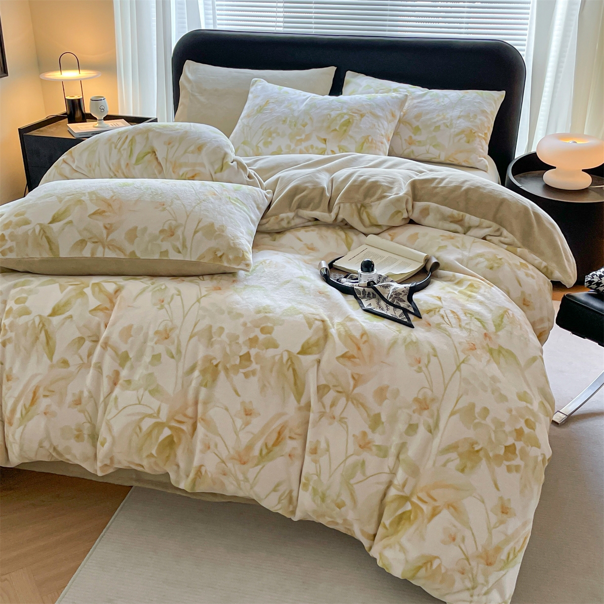 91家纺网 家纺一手货源 找家纺 本制 2025秋冬新款牛奶绒印花四件套 秘境-奶茶