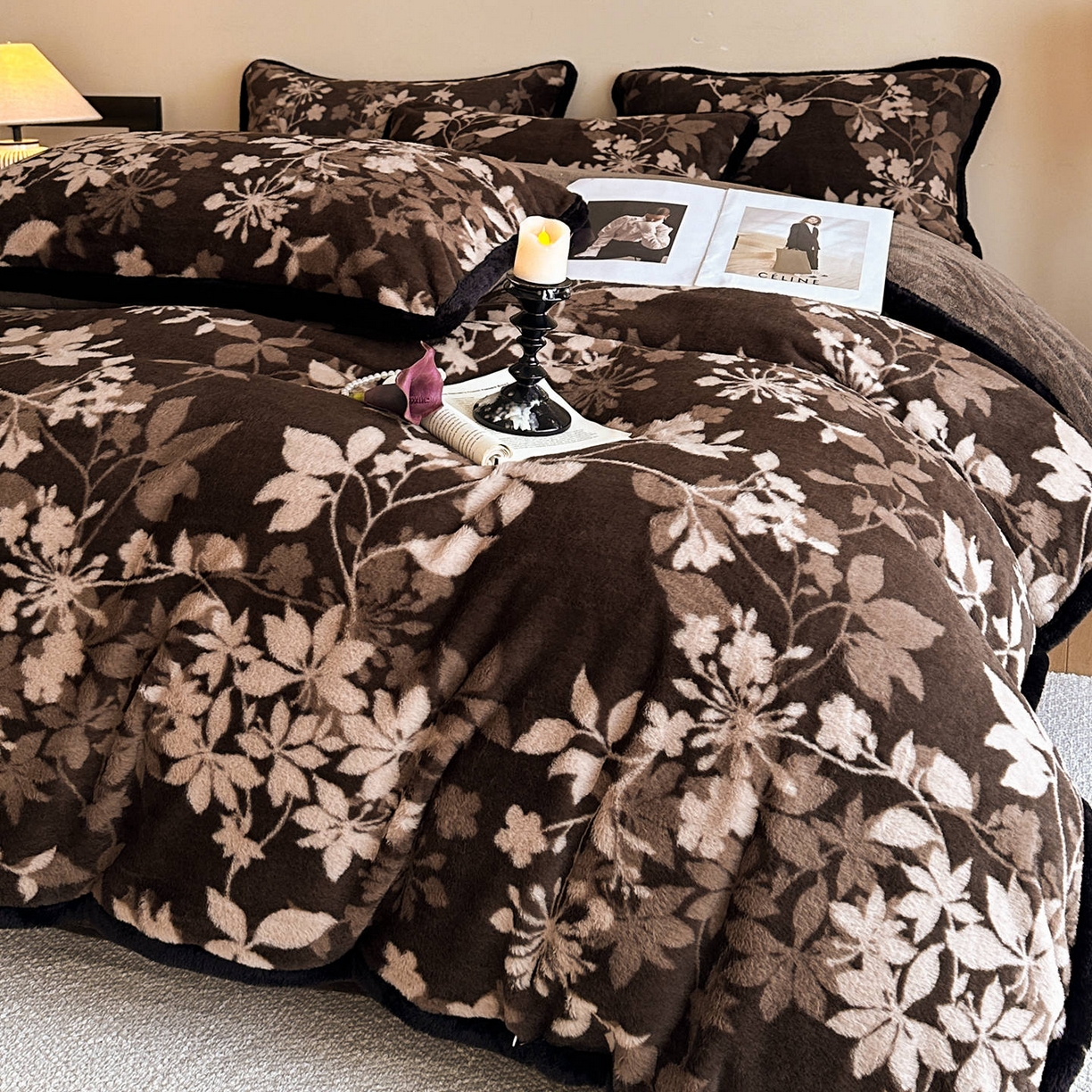 91家纺网 家纺一手货源 找家纺 梵克保罗 2025秋冬新款加厚8斤包边款美拉德仿兔毛皮草牛奶绒四件套 美拉德包边款-莫奈花园