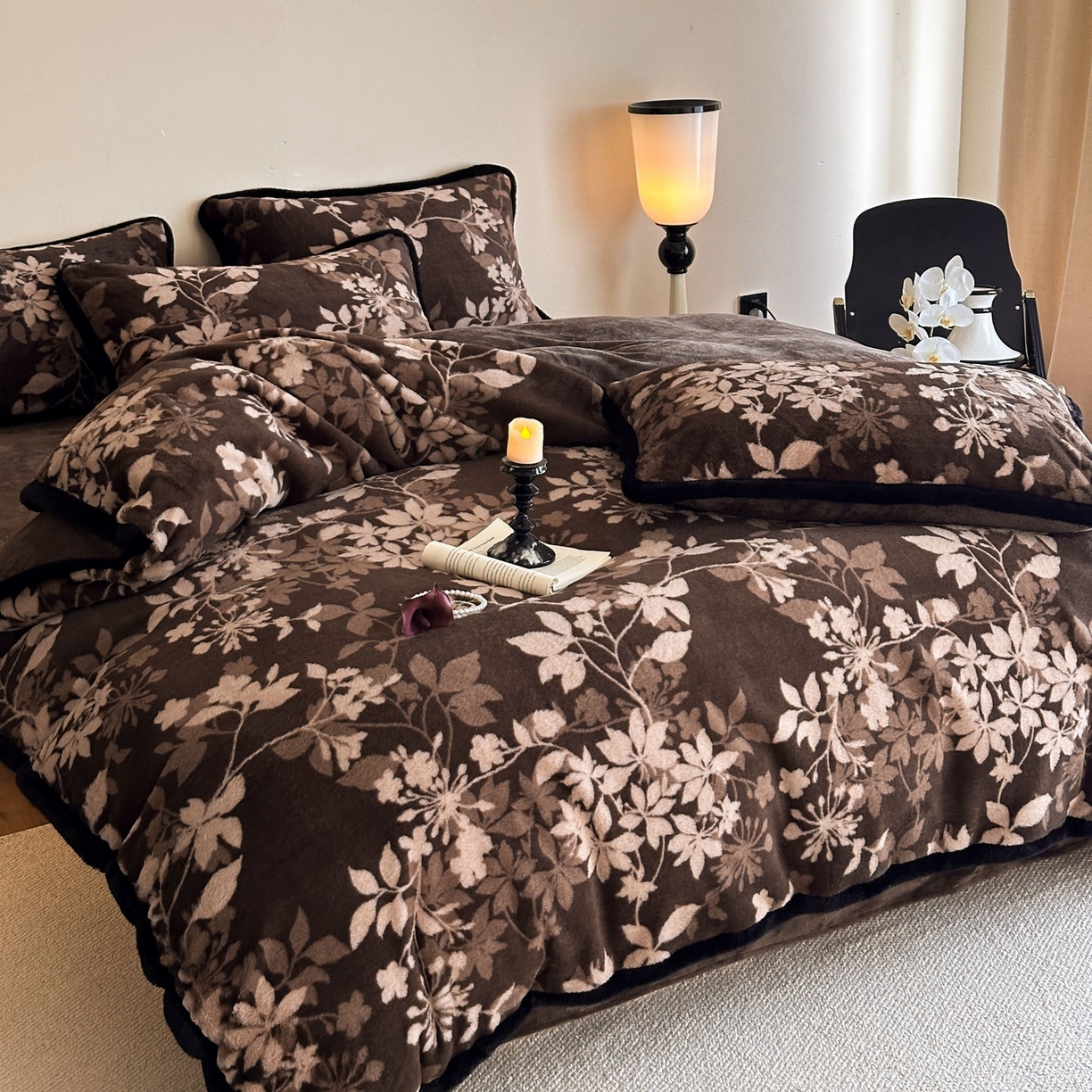 91家纺网 家纺一手货源 找家纺 梵克保罗 2025秋冬新款加厚8斤包边款美拉德仿兔毛皮草牛奶绒四件套 美拉德包边款-莫奈花园