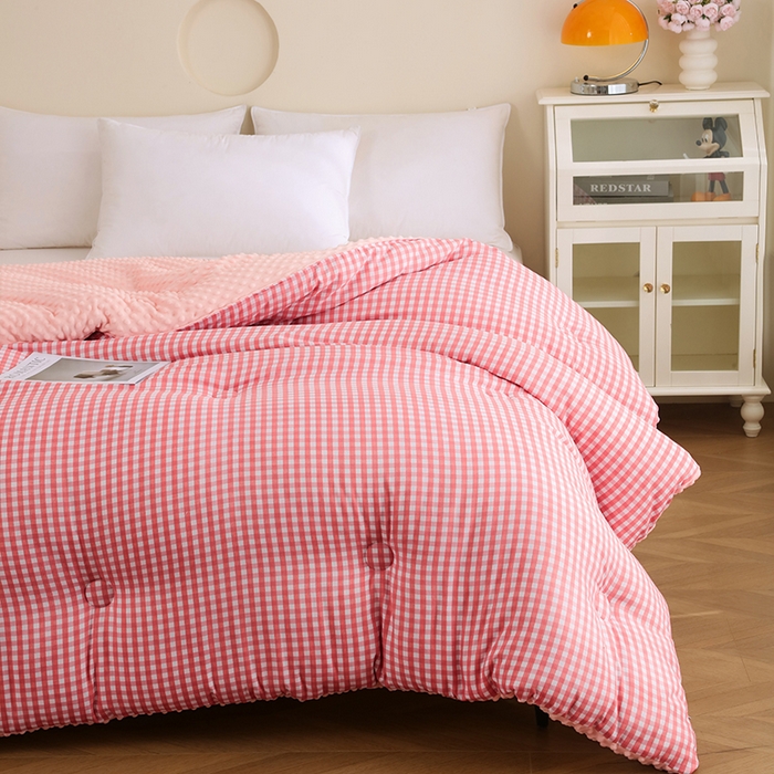 91家纺网 家纺一手货源 找家纺 乐沐 2025新款A类水洗棉双层纱豆豆绒被芯 克洛迪雅-红