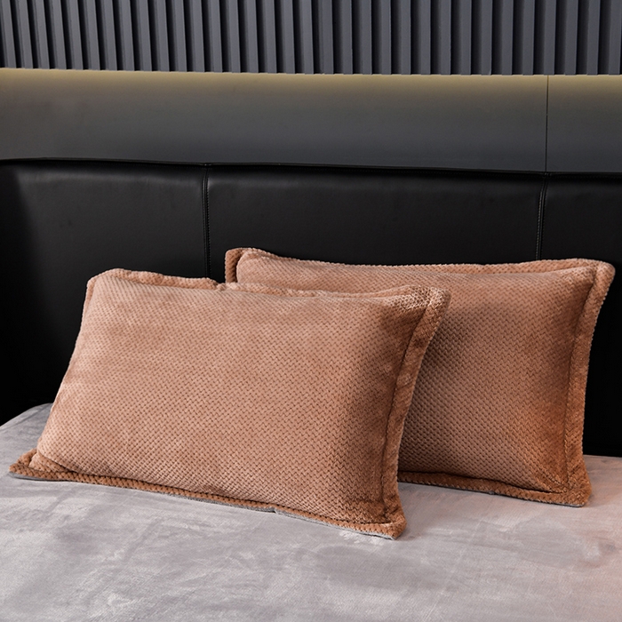 91家纺网 家纺一手货源 找家纺 （总）小牛席业 2025新款菠萝牛奶绒枕套