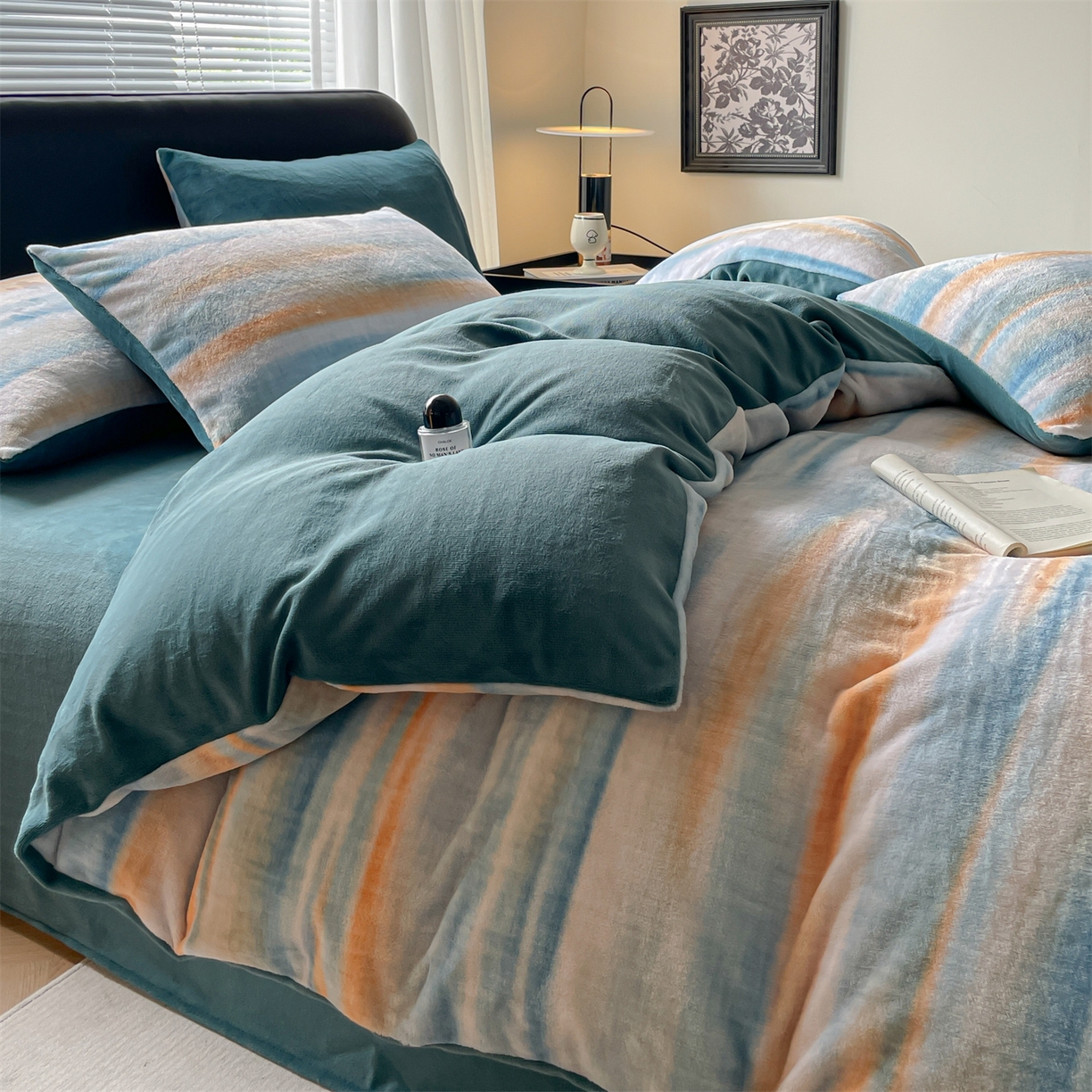 91家纺网 家纺一手货源 找家纺 本制 2025秋冬新款牛奶绒印花四件套 晨曦-里昂蓝