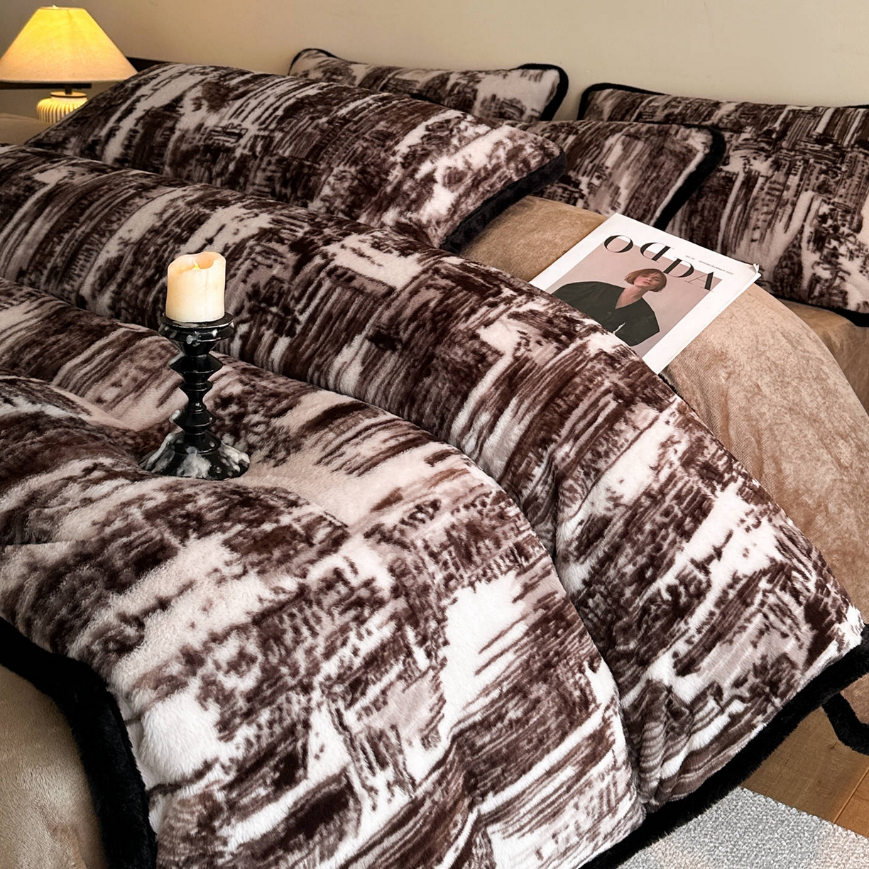 91家纺网 家纺一手货源 找家纺 梵克保罗 2025秋冬新款加厚8斤包边款美拉德仿兔毛皮草牛奶绒四件套 美拉德包边款-暮光