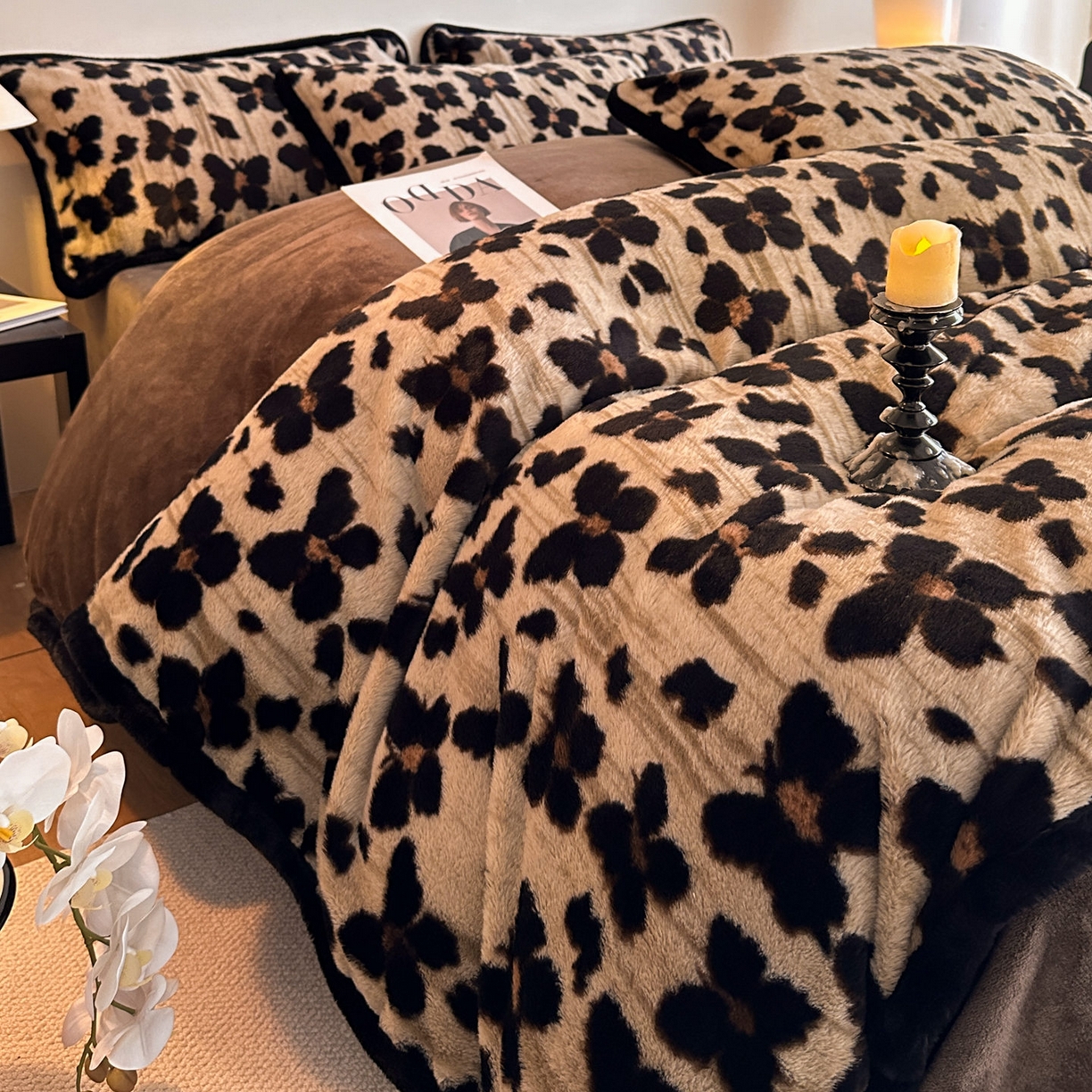 91家纺网 家纺一手货源 找家纺 梵克保罗 2025秋冬新款加厚8斤包边款美拉德仿兔毛皮草牛奶绒四件套 美拉德包边款-双栖蝶