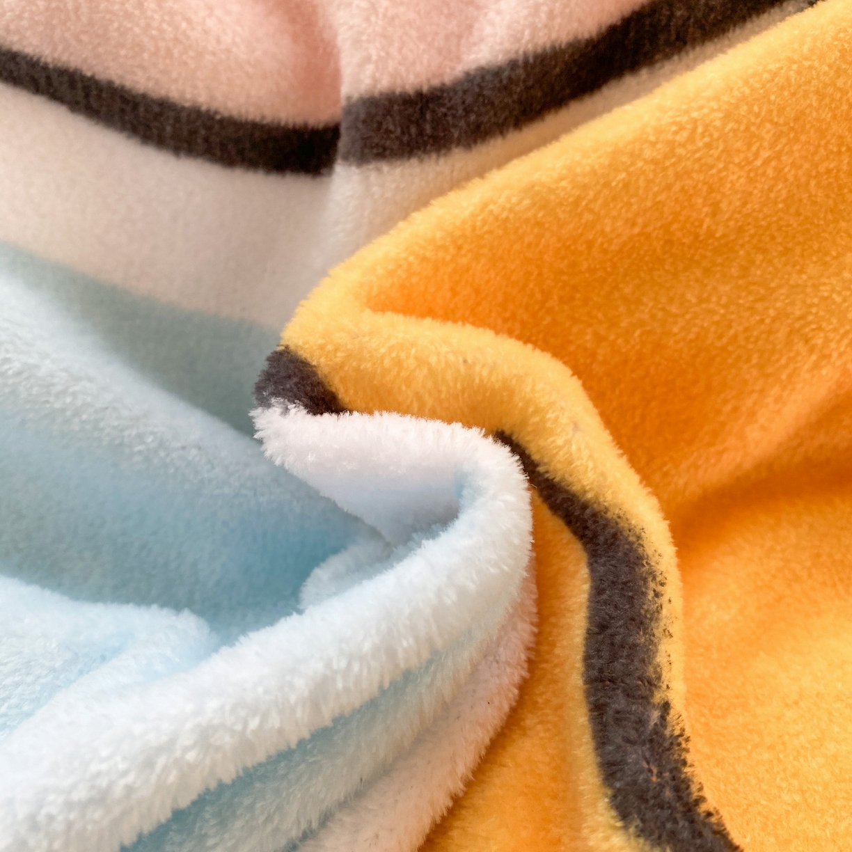 91家纺网 家纺一手货源 找家纺 一电 2025新款双面牛奶绒被套单件150x200儿童加厚法兰珊瑚绒被罩200x230冬季-第二批 奶茶小新