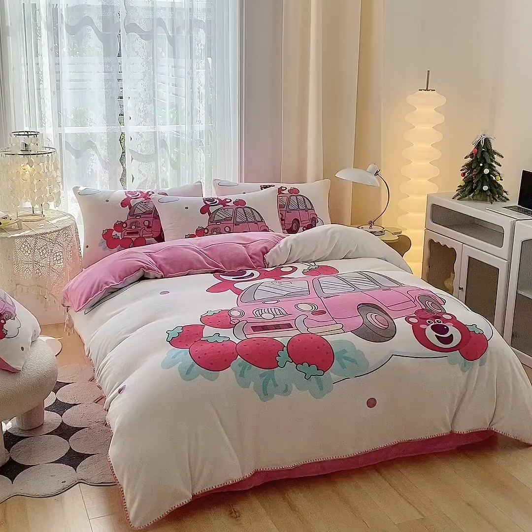 91家纺网 家纺一手货源 找家纺 一电 2025新款双面牛奶绒被套单件150x200儿童加厚法兰珊瑚绒被罩200x230冬季-第二批 汽车草莓熊