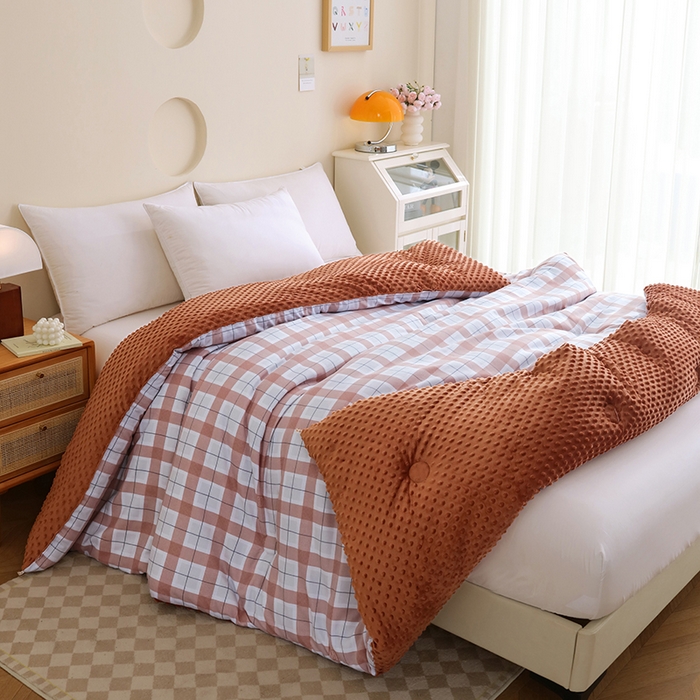 91家纺网 家纺一手货源 找家纺 乐沐 2025新款A类水洗棉双层纱豆豆绒被芯 露西-浅咖