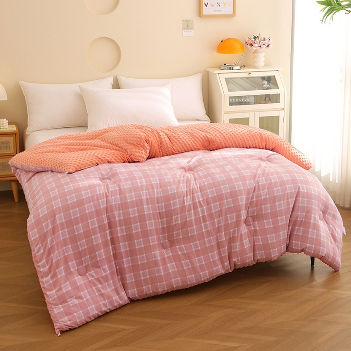 91家纺网 家纺一手货源 找家纺 乐沐 2025新款A类水洗棉双层纱豆豆绒被芯 西雅图-粉玉