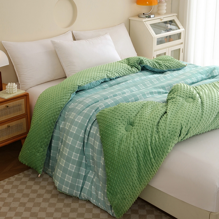 91家纺网 家纺一手货源 找家纺 乐沐 2025新款A类水洗棉双层纱豆豆绒被芯 西雅图-浅绿