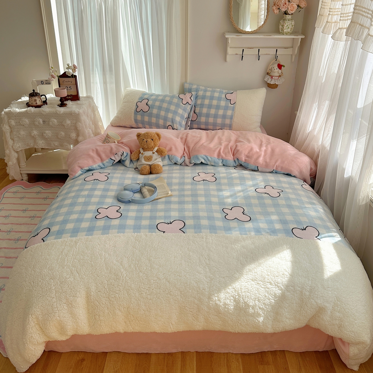 91家纺网 家纺一手货源 找家纺 （总）顾里家纺 2025新款ins韩风甜感羊羔拼接牛奶绒少女系四件套