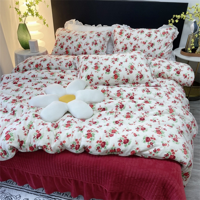 91家纺网 家纺一手货源 找家纺 富缦庭 2024新款直播爆款小清新印花牛奶绒床盖四件套 红玫瑰