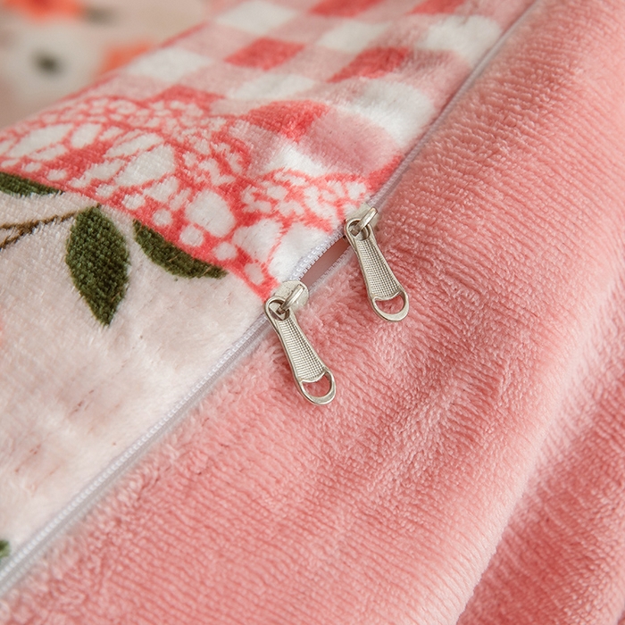 91家纺网 家纺一手货源 找家纺 宅部落 2025新款高克重牛奶绒卡通印花单被套 小时代