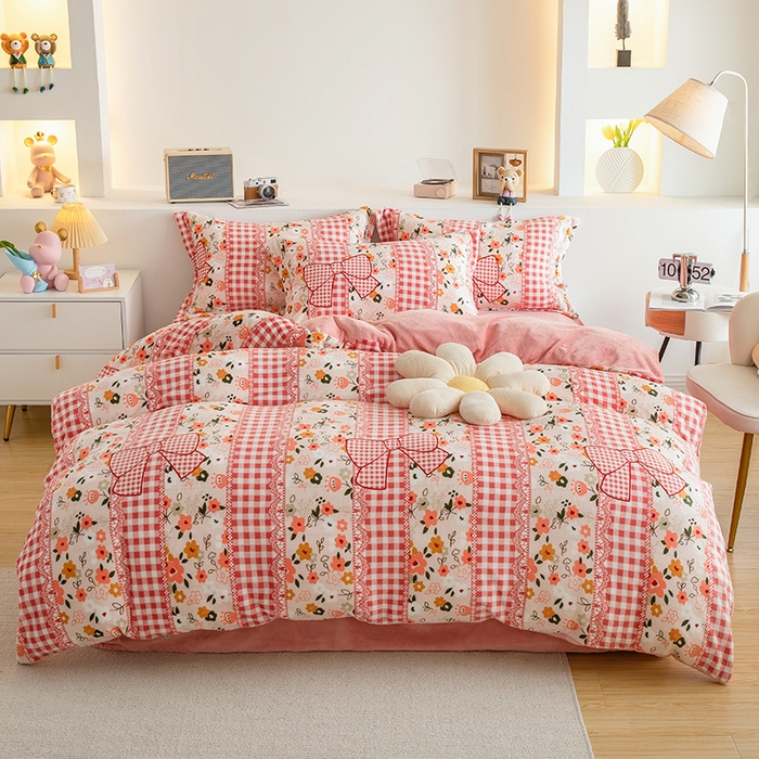 91家纺网 家纺一手货源 找家纺 宅部落 2025新款高克重牛奶绒卡通印花单被套 小时代