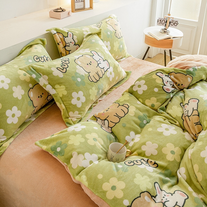 91家纺网 家纺一手货源 找家纺 宅部落 2025新款高克重牛奶绒卡通印花单被套 伊甸园