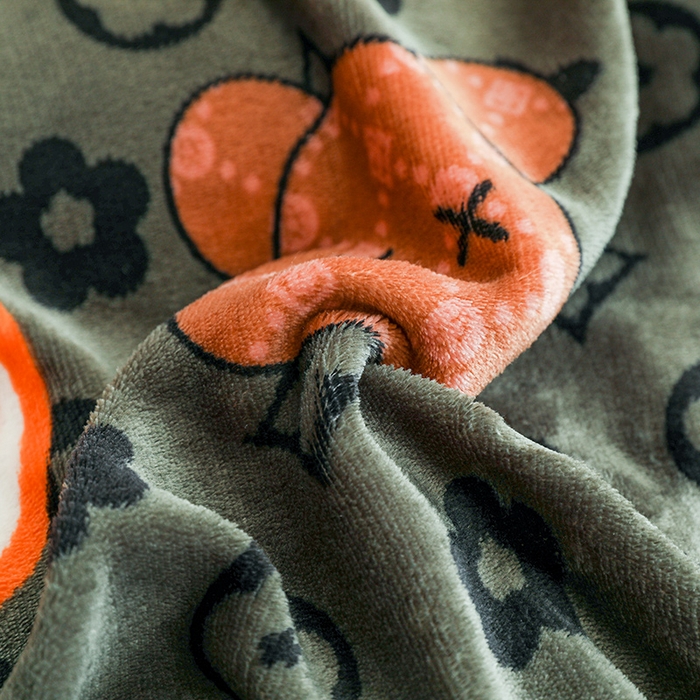 91家纺网 家纺一手货源 找家纺 宅部落 2025新款高克重牛奶绒卡通印花单被套 幸运熊