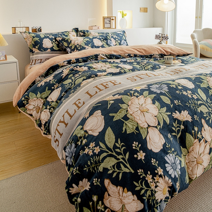 91家纺网 家纺一手货源 找家纺 宅部落 2025新款高克重牛奶绒卡通印花单被套 兰黛佳人