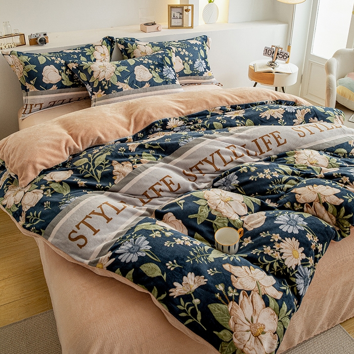 91家纺网 家纺一手货源 找家纺 宅部落 2025新款高克重牛奶绒卡通印花单被套 兰黛佳人