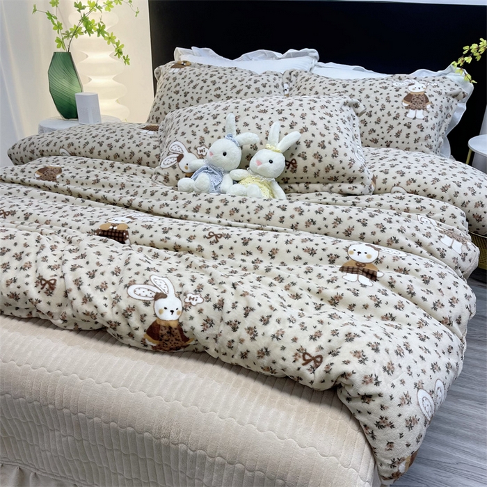 91家纺网 家纺一手货源 找家纺 （总）富缦庭 2024新款直播爆款小清新印花牛奶绒床盖四件套