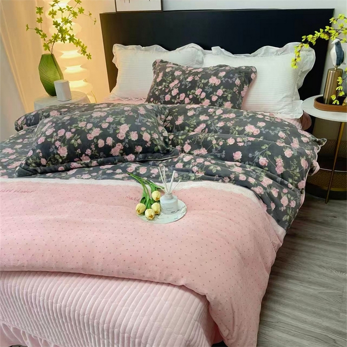 91家纺网 家纺一手货源 找家纺 （总）富缦庭 2024新款直播爆款小清新印花牛奶绒床盖四件套