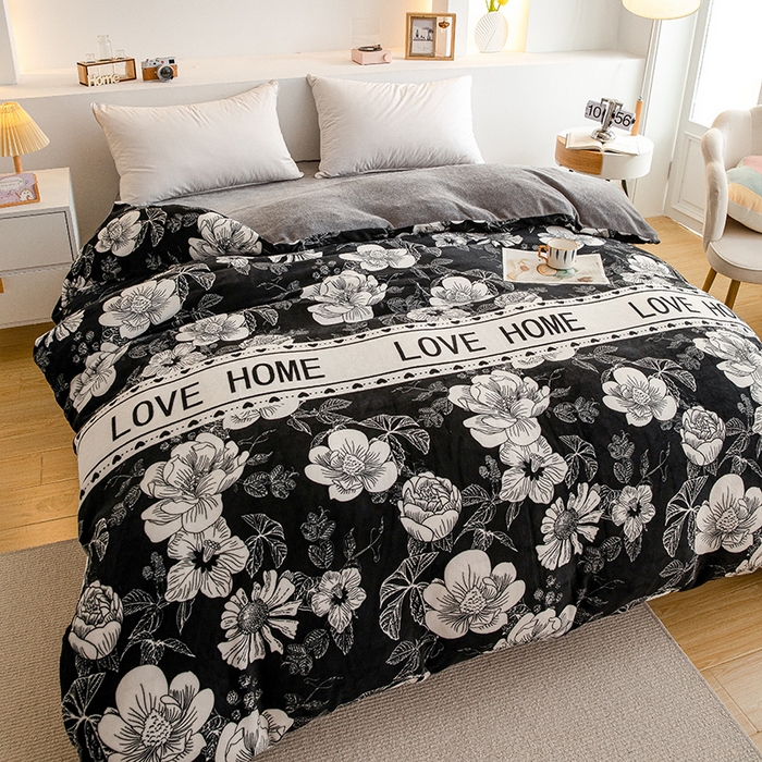 91家纺网 家纺一手货源 找家纺 宅部落 2025新款高克重牛奶绒卡通印花单被套 冬恋