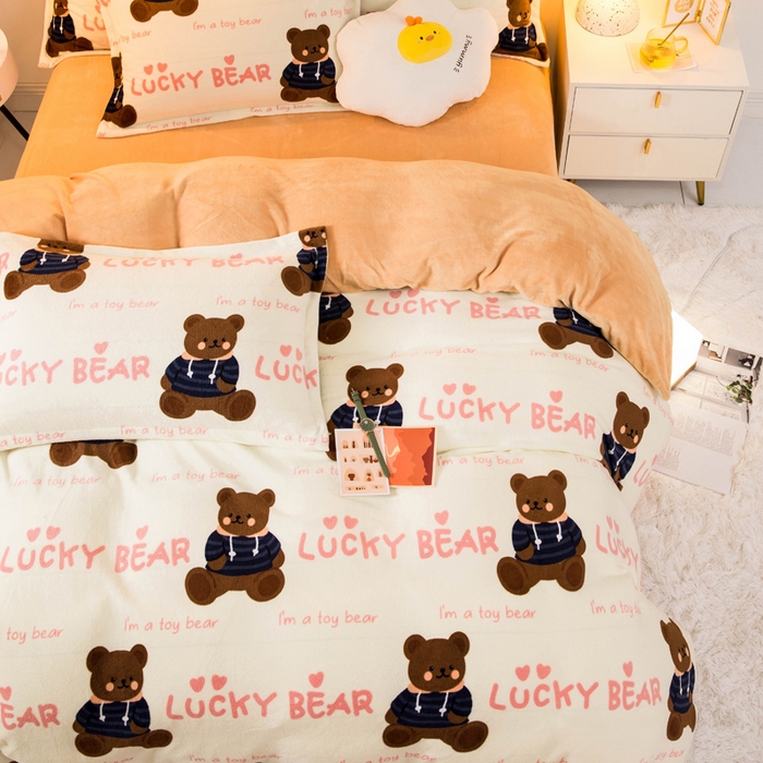 91家纺网 家纺一手货源 找家纺 宅部落 2025新款高克重牛奶绒卡通印花单被套 小睡熊