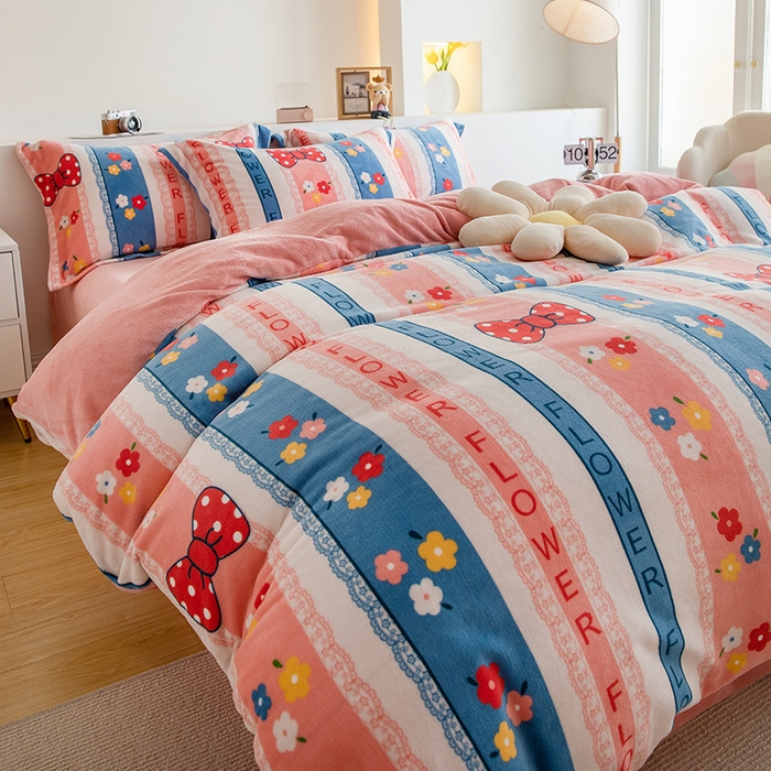 91家纺网 家纺一手货源 找家纺 宅部落 2025新款高克重牛奶绒卡通印花单被套 恋蝶花