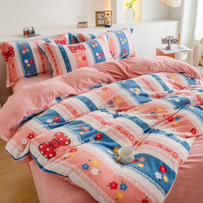 91家纺网 家纺一手货源 找家纺 宅部落 2025新款高克重牛奶绒卡通印花单被套 恋蝶花