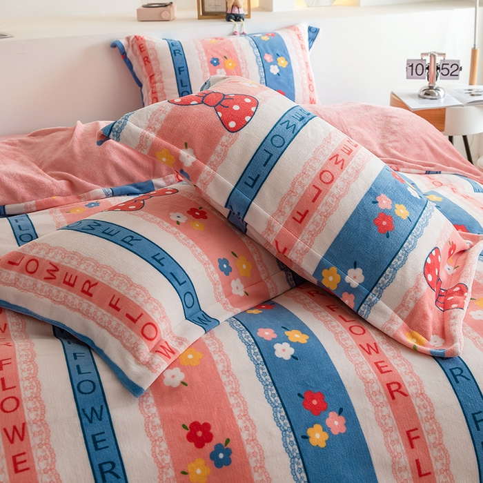 91家纺网 家纺一手货源 找家纺 宅部落 2025新款高克重牛奶绒卡通印花单被套 恋蝶花