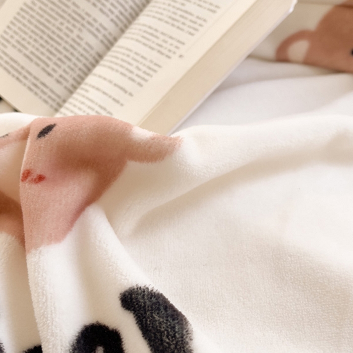 91家纺网 家纺一手货源 找家纺 宅部落 2025新款高克重牛奶绒卡通印花单被套 熊的脚印