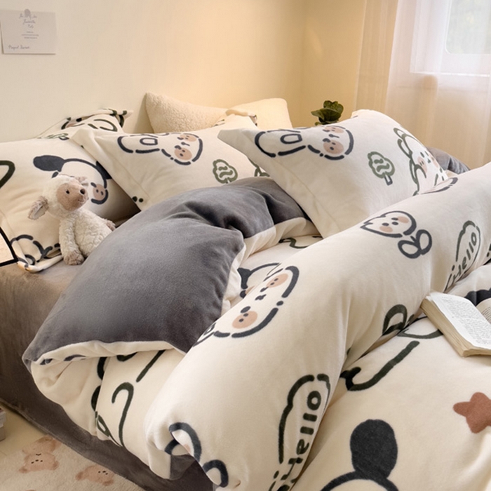 91家纺网 家纺一手货源 找家纺 宅部落 2025新款高克重牛奶绒卡通印花单被套 欢乐伙伴