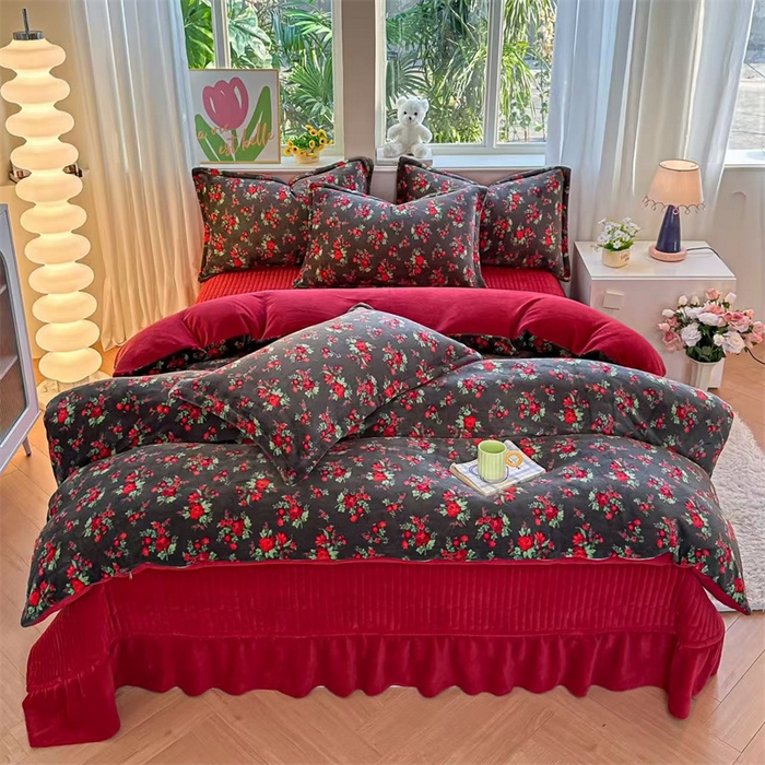 91家纺网 家纺一手货源 找家纺 富缦庭 2024新款直播爆款小清新印花牛奶绒床盖四件套 玫瑰香氛