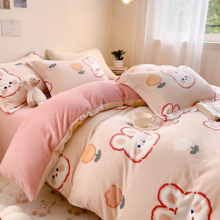 91家纺网 家纺一手货源 找家纺 宅部落 2025新款高克重牛奶绒卡通印花单被套 小兔兔