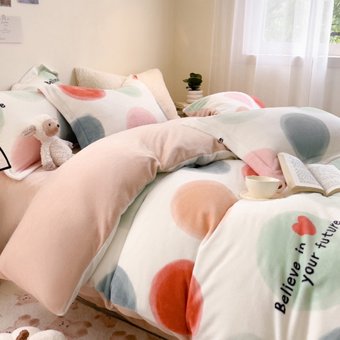 91家纺网 家纺一手货源 找家纺 宅部落 2025新款高克重牛奶绒卡通印花单被套 炫彩