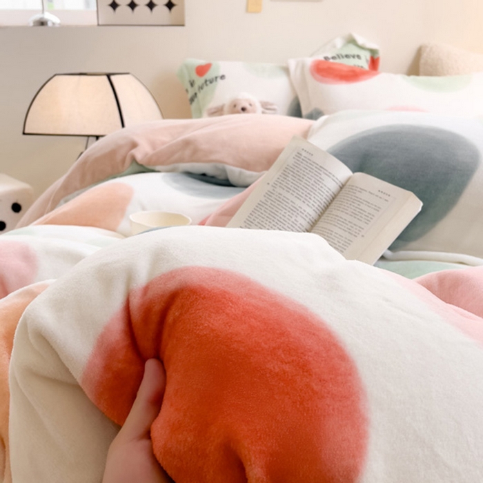 91家纺网 家纺一手货源 找家纺 宅部落 2025新款高克重牛奶绒卡通印花单被套 炫彩