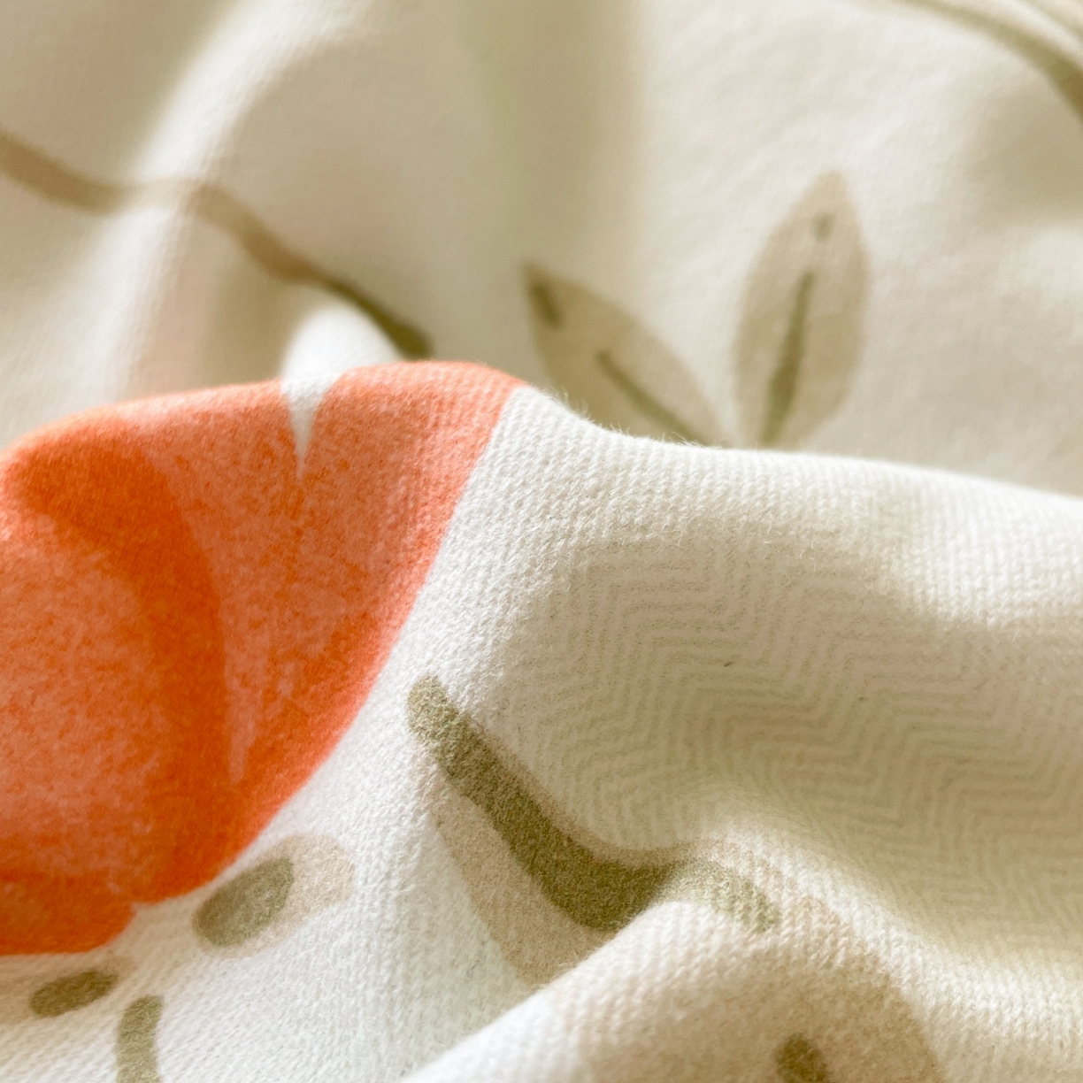 91家纺网 家纺一手货源 找家纺 本制 2025秋冬新款全棉混纺磨毛印花四件套 绿茵-蜜橙