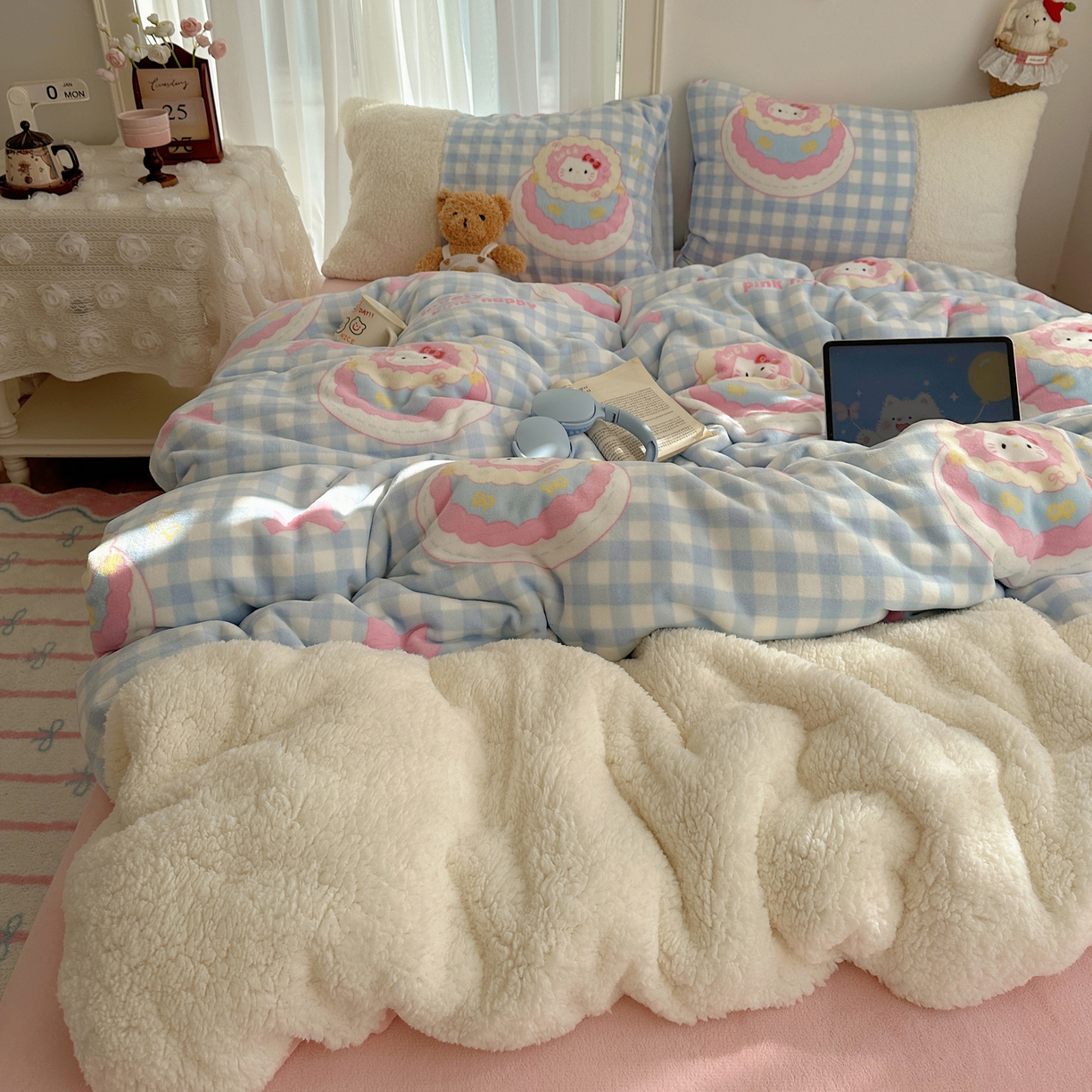 91家纺网 家纺一手货源 找家纺 （总）顾里家纺 2025新款ins韩风甜感羊羔拼接牛奶绒少女系四件套