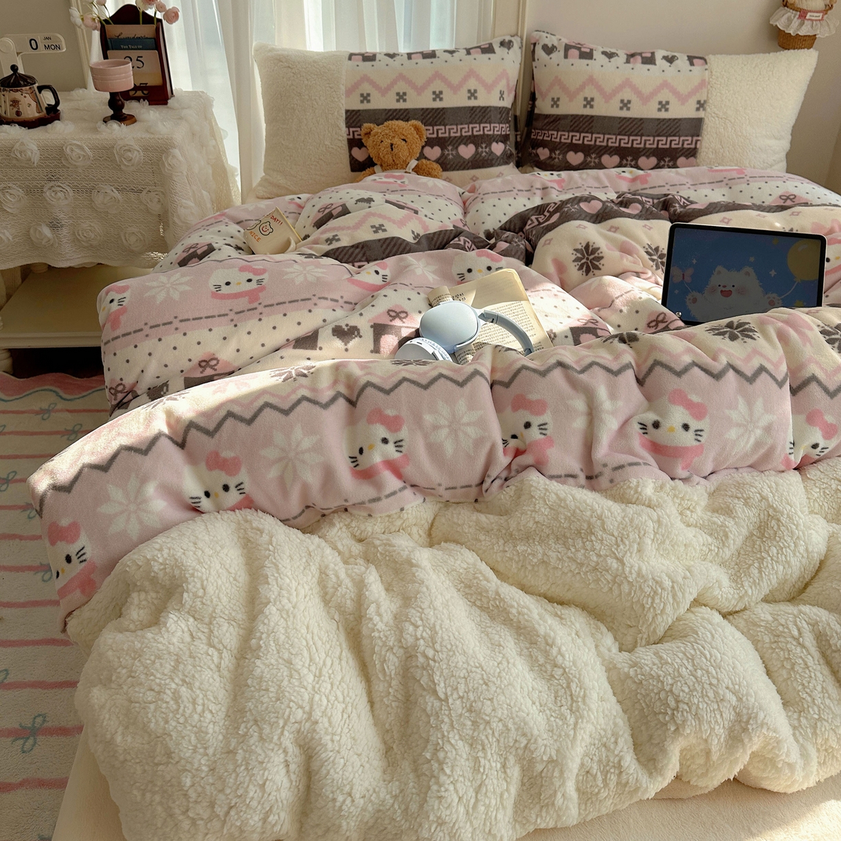 91家纺网 家纺一手货源 找家纺 （总）顾里家纺 2025新款ins韩风甜感羊羔拼接牛奶绒少女系四件套