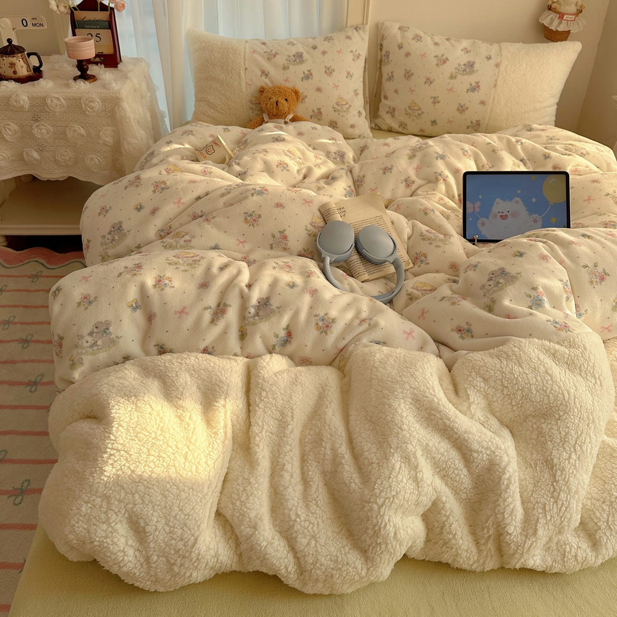 91家纺网 家纺一手货源 找家纺 （总）顾里家纺 2025新款ins韩风甜感羊羔拼接牛奶绒少女系四件套