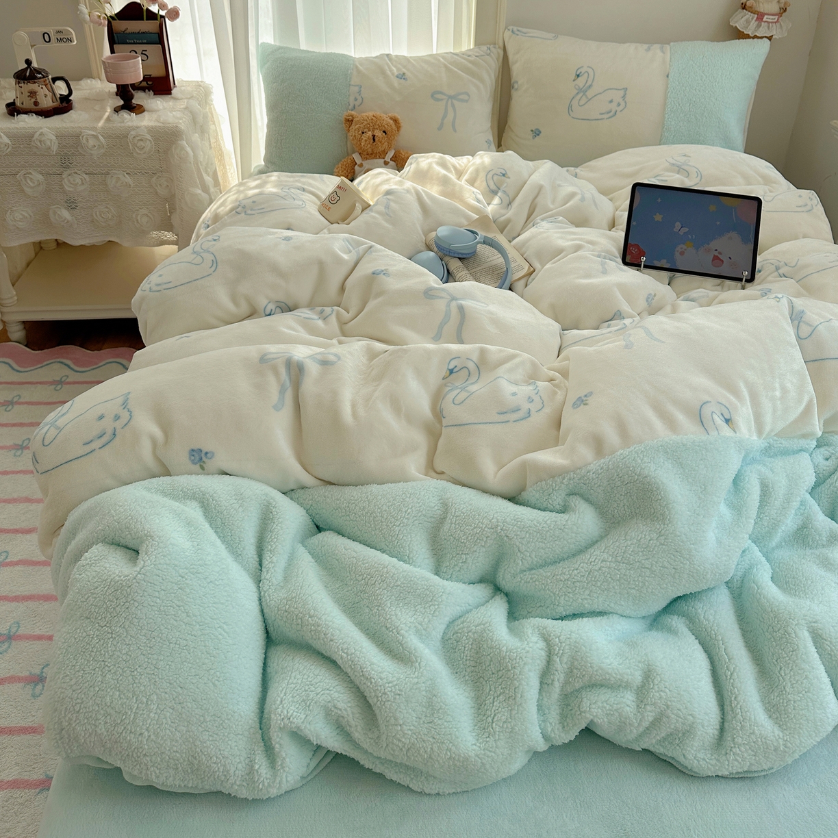 91家纺网 家纺一手货源 找家纺 （总）顾里家纺 2025新款ins韩风甜感羊羔拼接牛奶绒少女系四件套