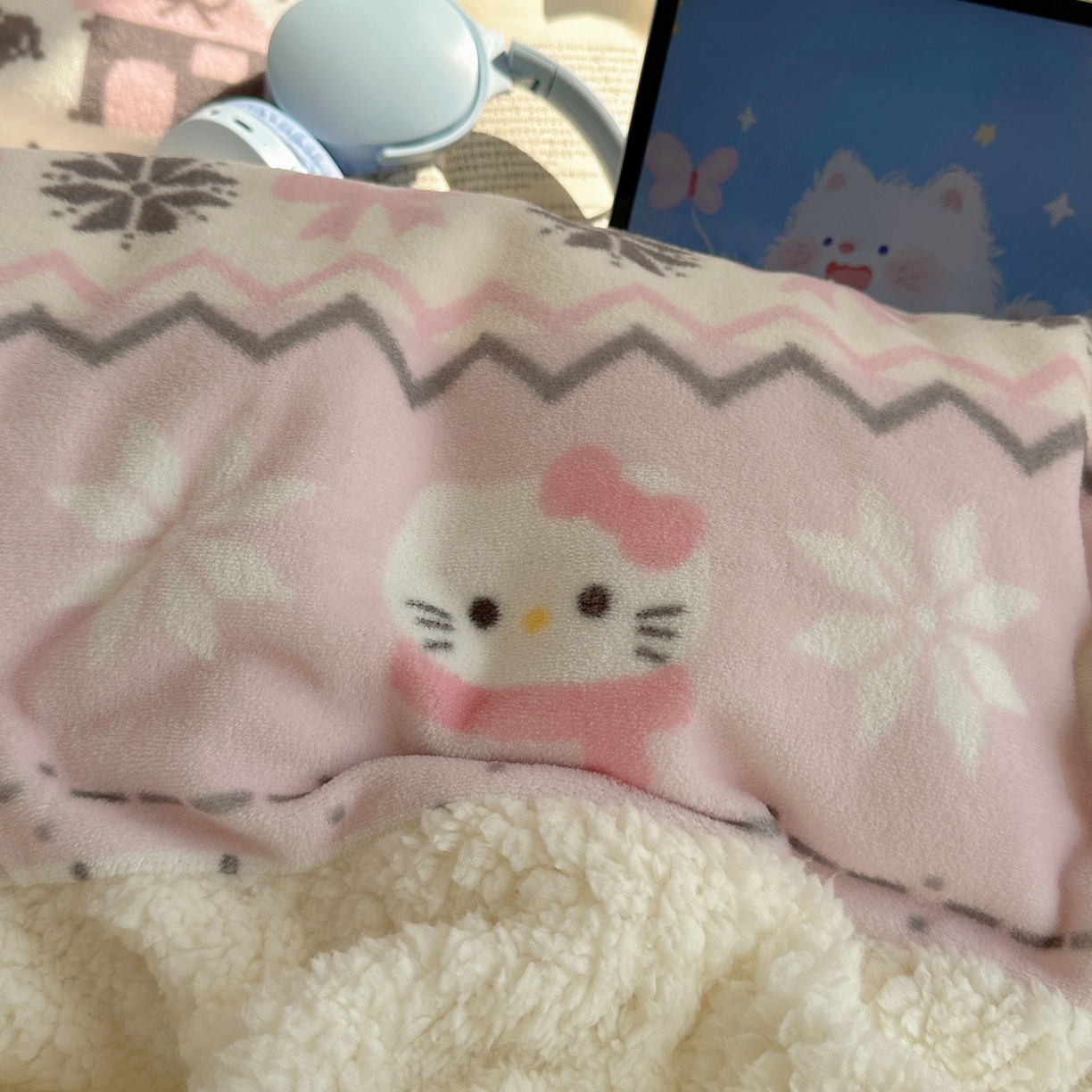 91家纺网 家纺一手货源 找家纺 顾里家纺 2025新款ins韩风甜感羊羔拼接牛奶绒少女系四件套 费尔岛巧奶昔