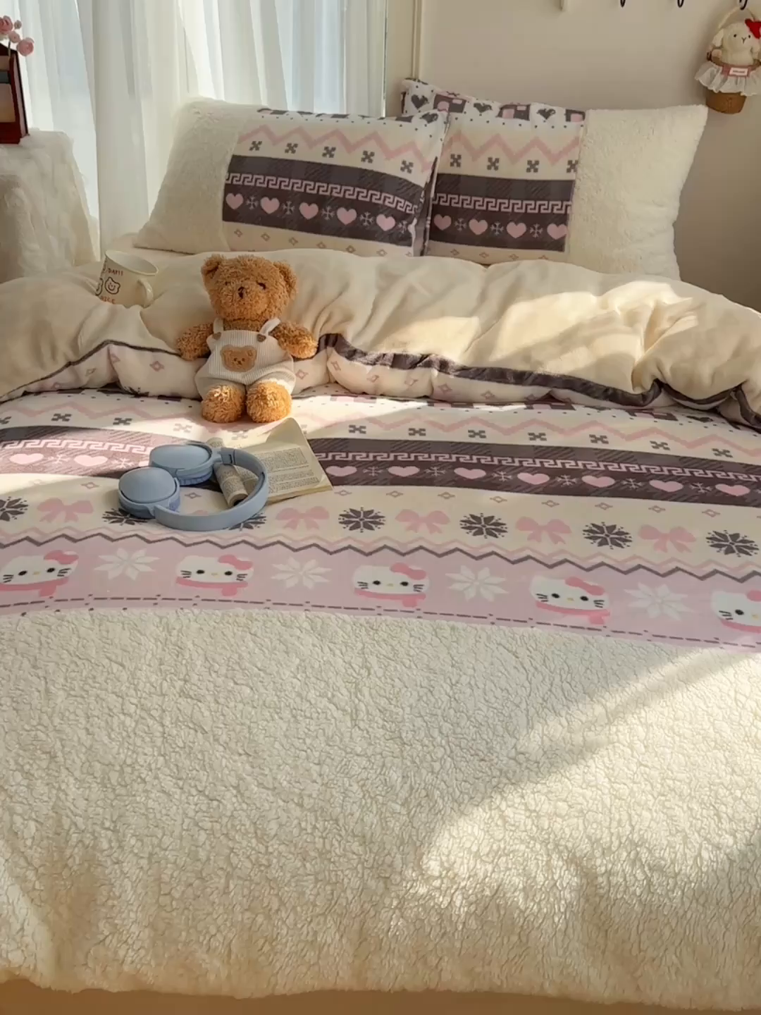 91家纺网 家纺一手货源 找家纺 顾里家纺 2025新款ins韩风甜感羊羔拼接牛奶绒少女系四件套 费尔岛巧奶昔