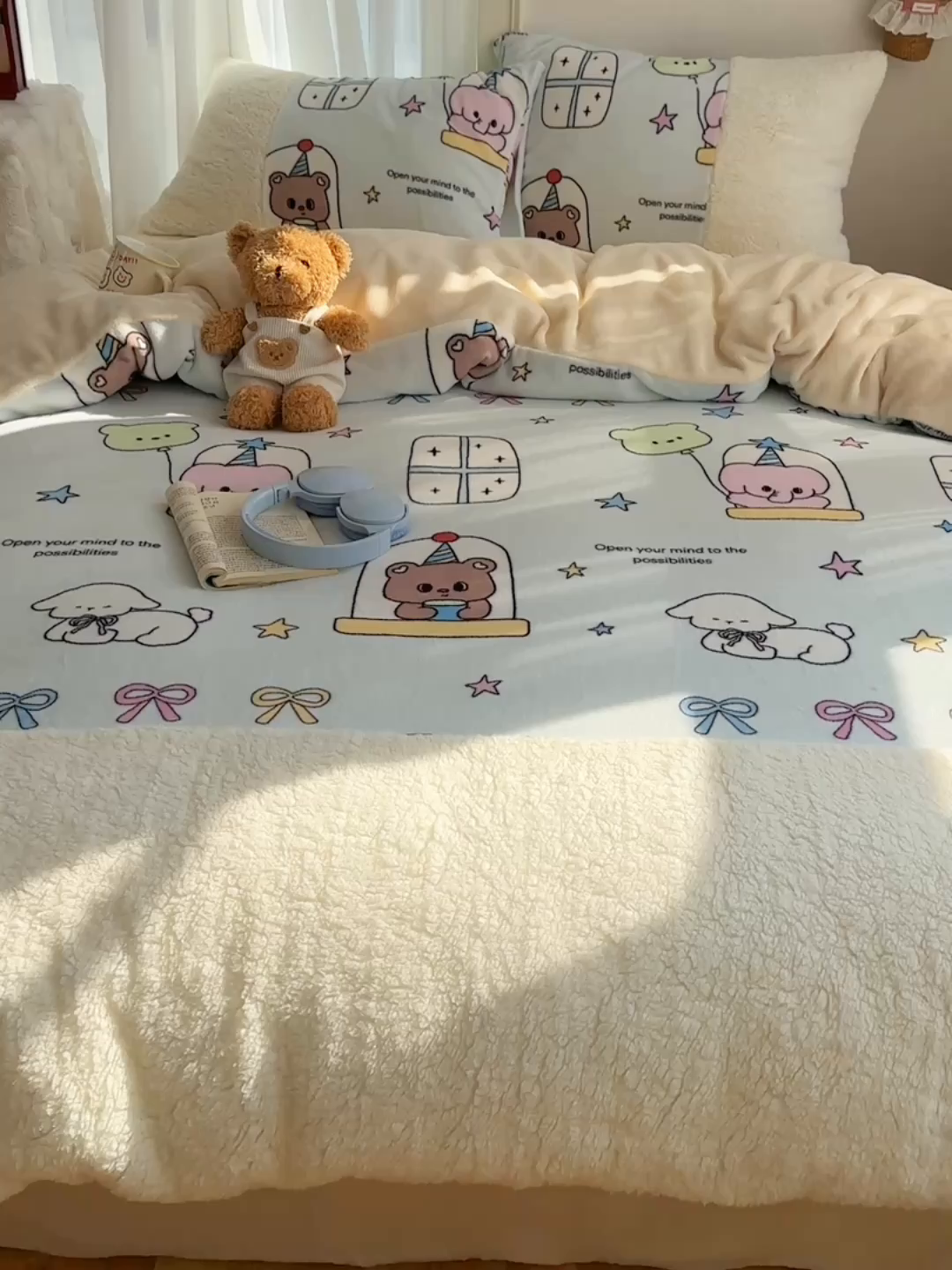 91家纺网 家纺一手货源 找家纺 顾里家纺 2025新款ins韩风甜感羊羔拼接牛奶绒少女系四件套 漫画小熊