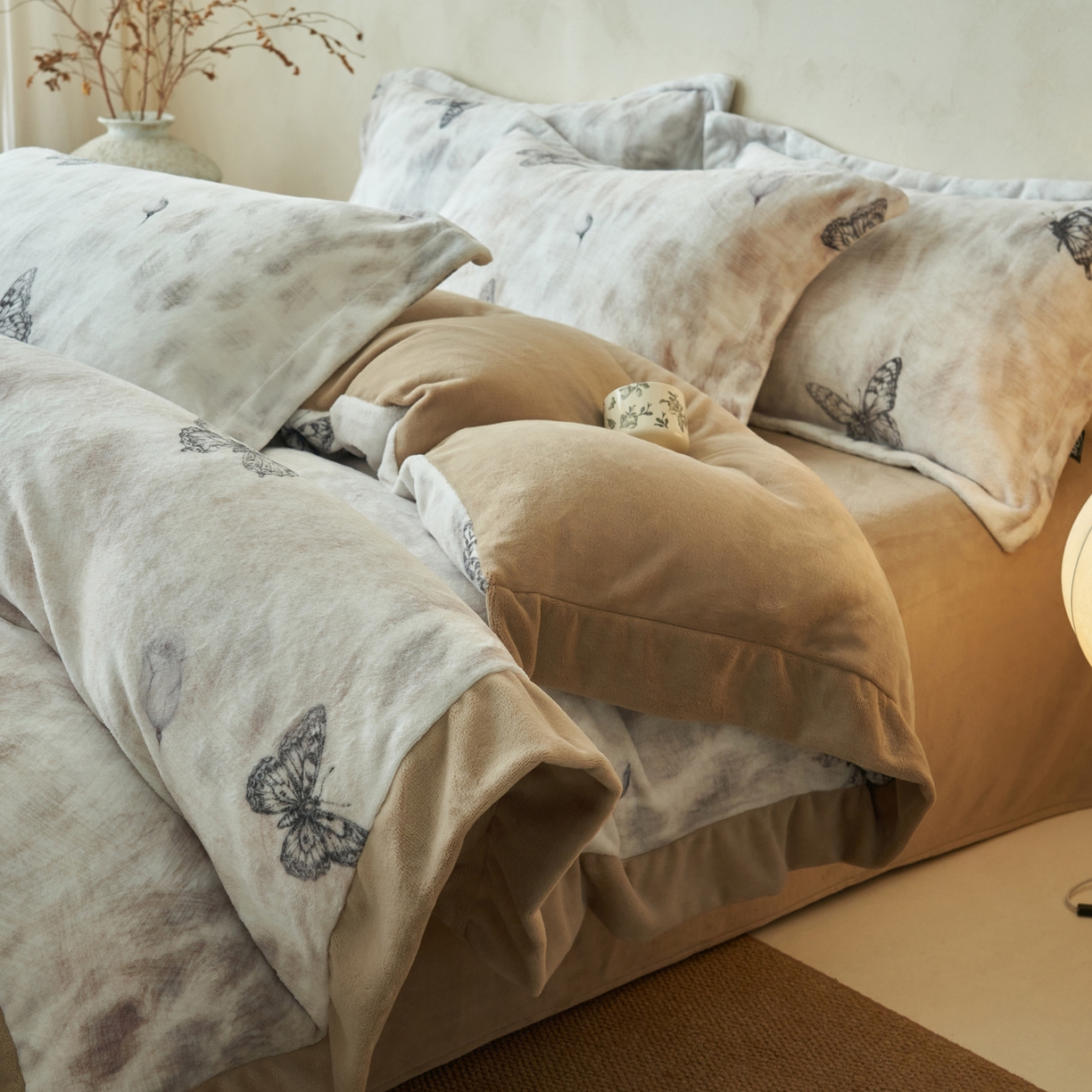 91家纺网 家纺一手货源 找家纺 （总）寐绸家纺 2025秋冬新款230g棉麻风牛奶绒四件套