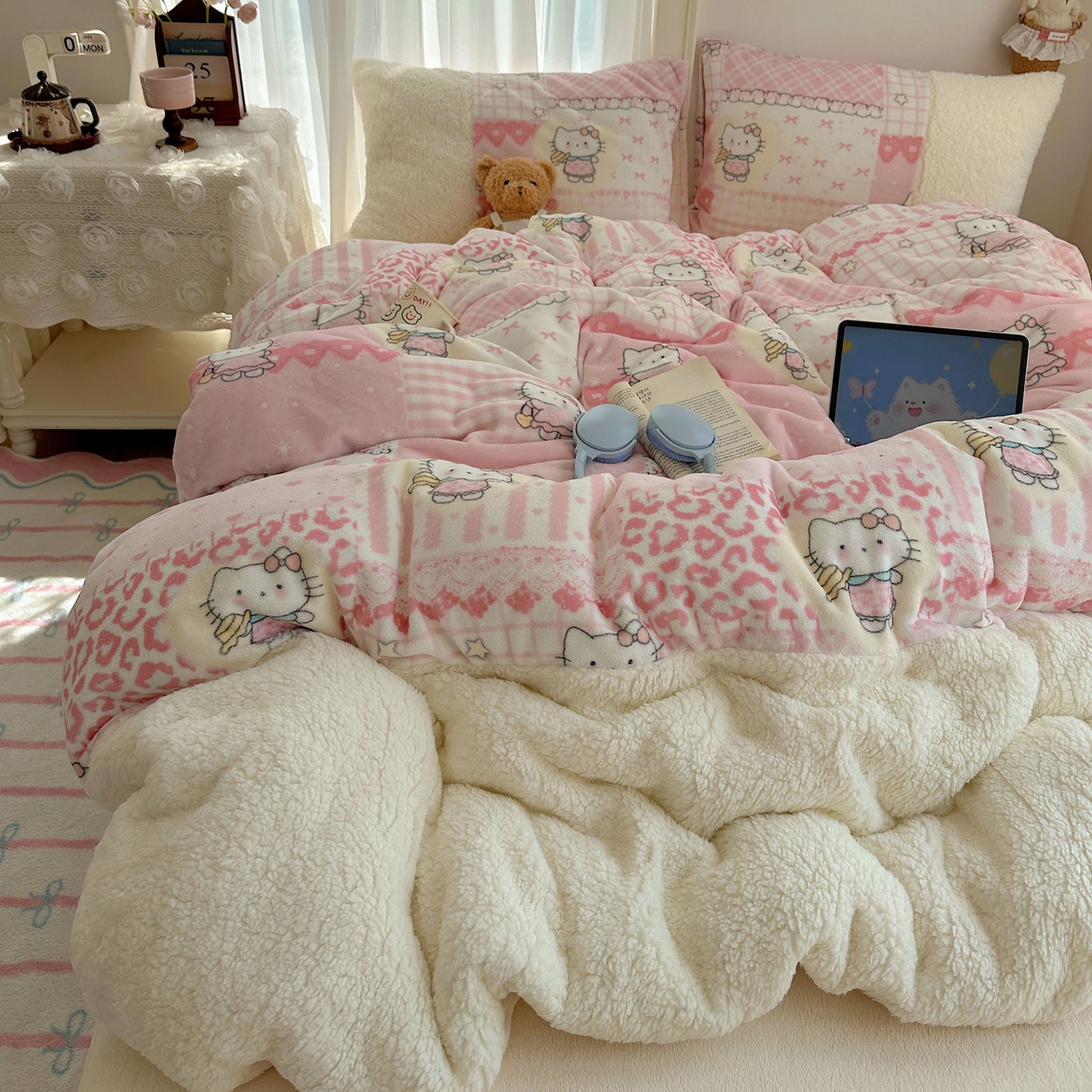 顾里家纺 2025新款ins韩风甜感羊羔拼接牛奶绒少女系四件套 喵友派对