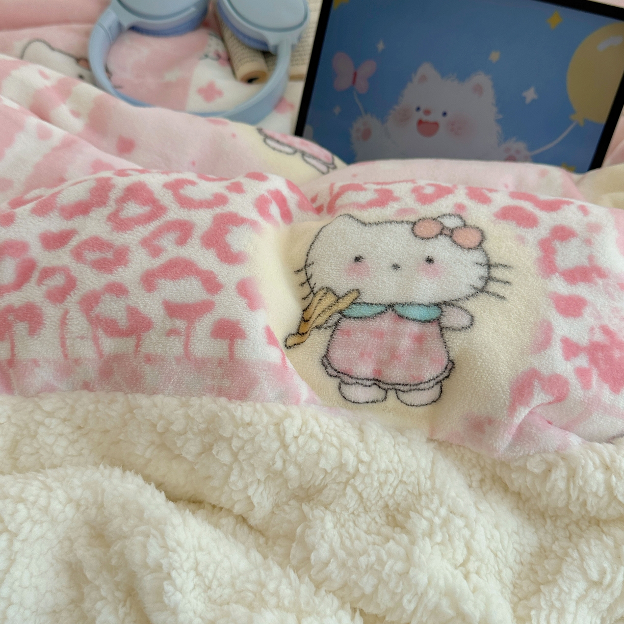 91家纺网 家纺一手货源 找家纺 顾里家纺 2025新款ins韩风甜感羊羔拼接牛奶绒少女系四件套 喵友派对