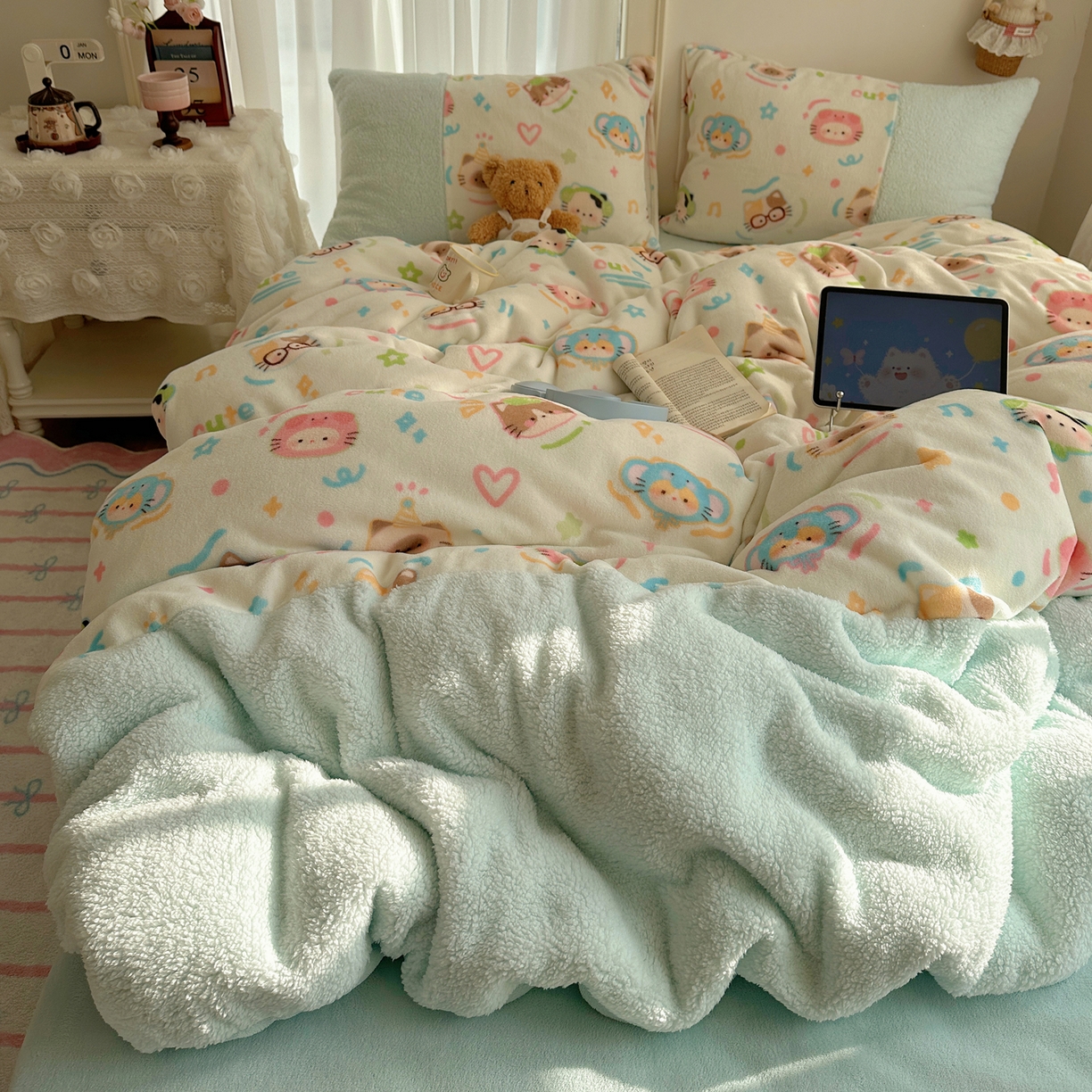 顾里家纺 2025新款ins韩风甜感羊羔拼接牛奶绒少女系四件套 泡芙喵喵